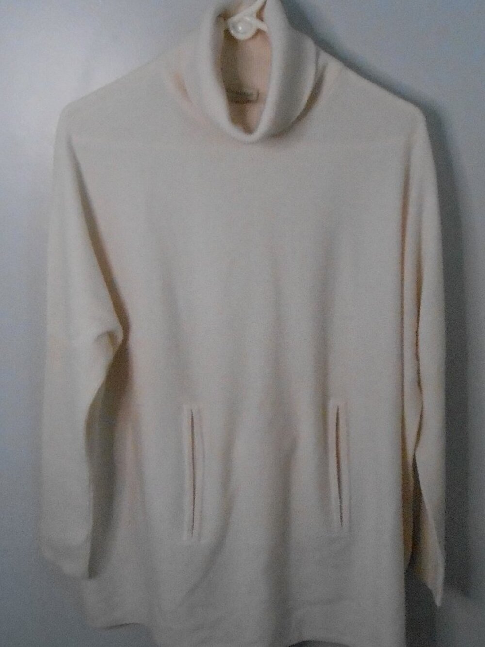Garnet Hill Women's Ivory Colored Long Sleeve Ribbed Cowl Neck Cashmere Blend-M